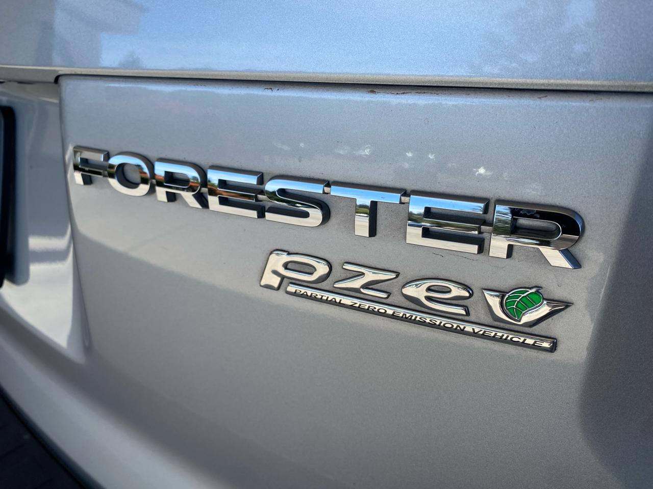 Subaru Forester 4dr CVT 2.5i Touring PZEV 2015