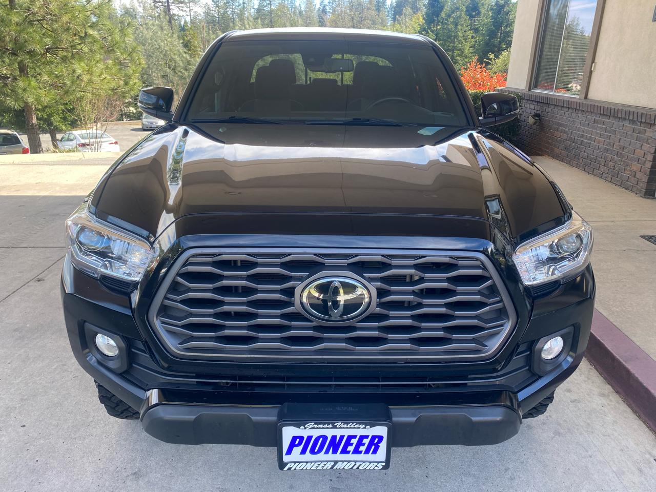 Toyota Tacoma 4WD TRD Off Road Double Cab 5' Bed V6 AT (Natl) 2022