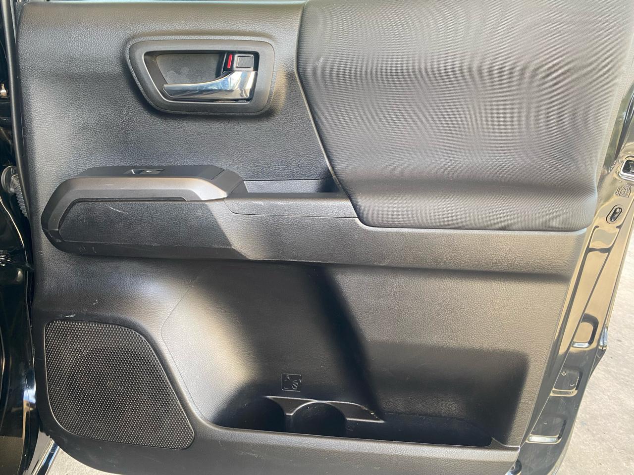 Toyota Tacoma 4WD TRD Off Road Double Cab 5' Bed V6 AT (Natl) 2022