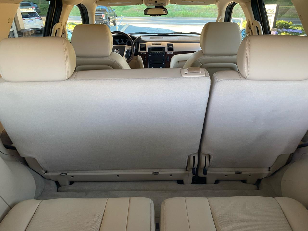 Cadillac Escalade AWD 4dr 2007