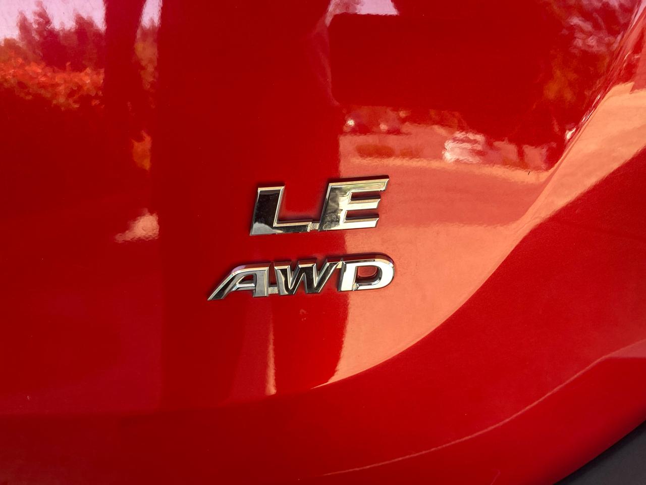 Toyota RAV4 AWD 4dr LE (Natl) 2013