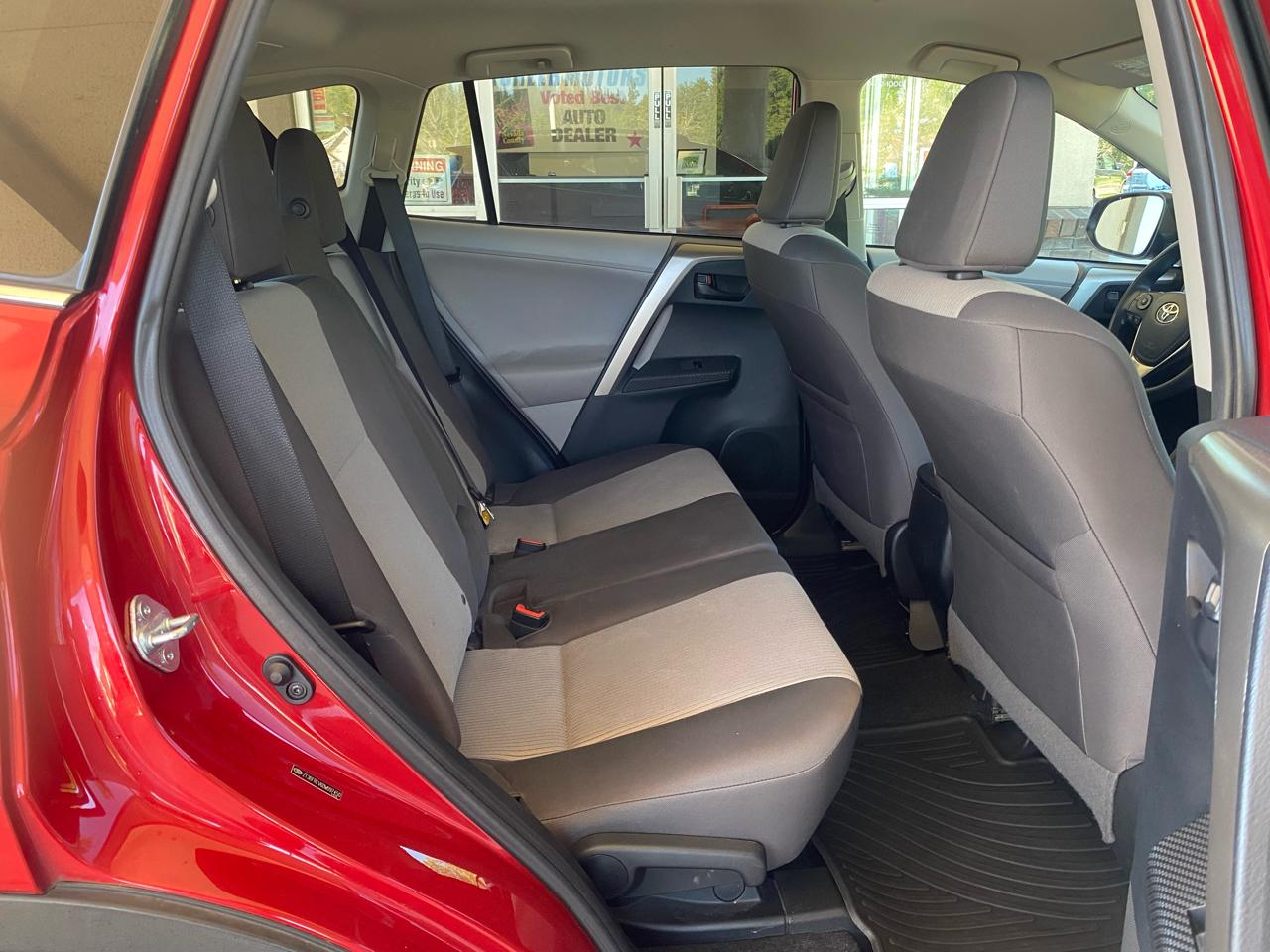 Toyota RAV4 AWD 4dr LE (Natl) 2013