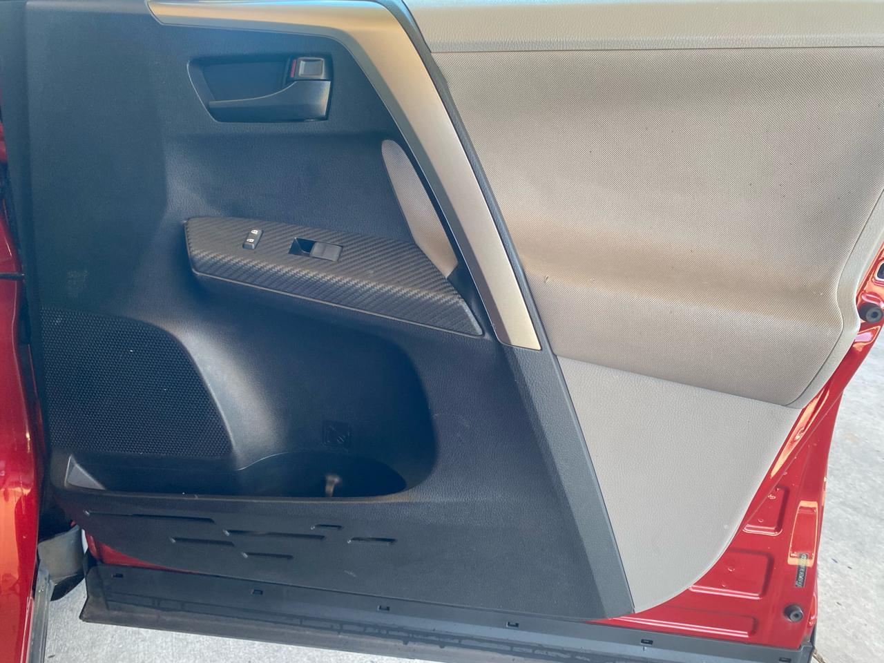 Toyota RAV4 AWD 4dr LE (Natl) 2013