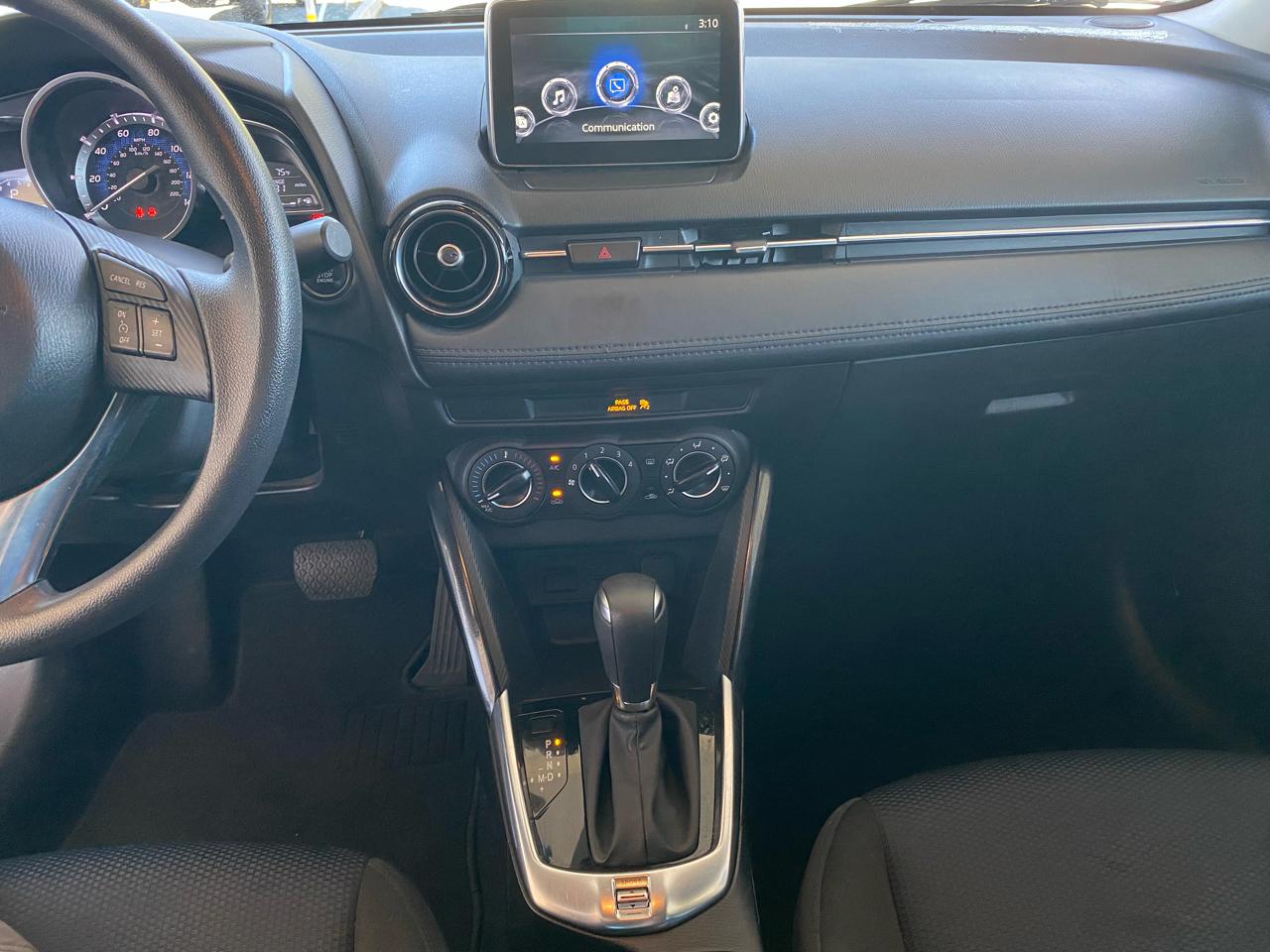 Toyota Yaris iA Auto (Natl) 2017