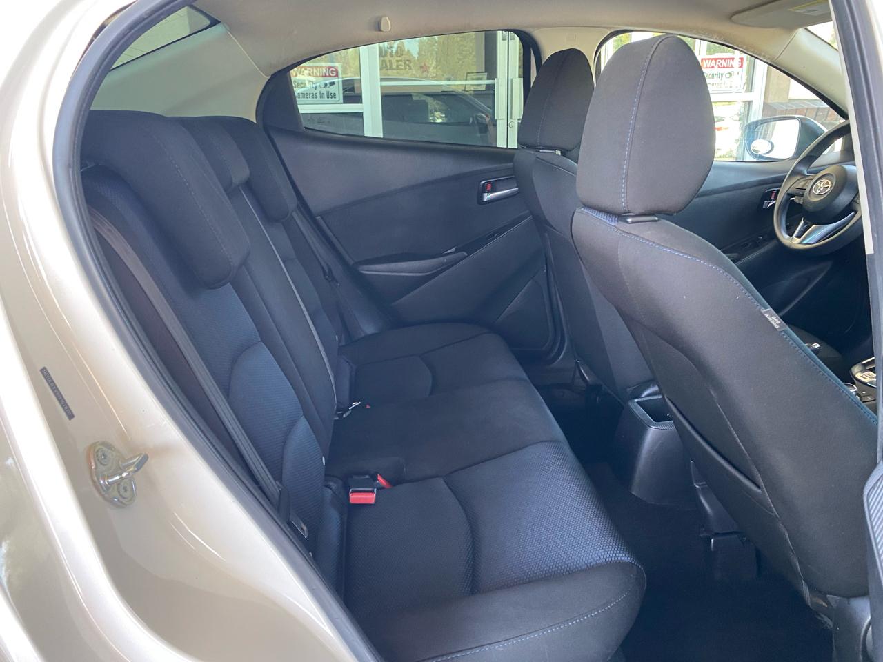 Toyota Yaris iA Auto (Natl) 2017