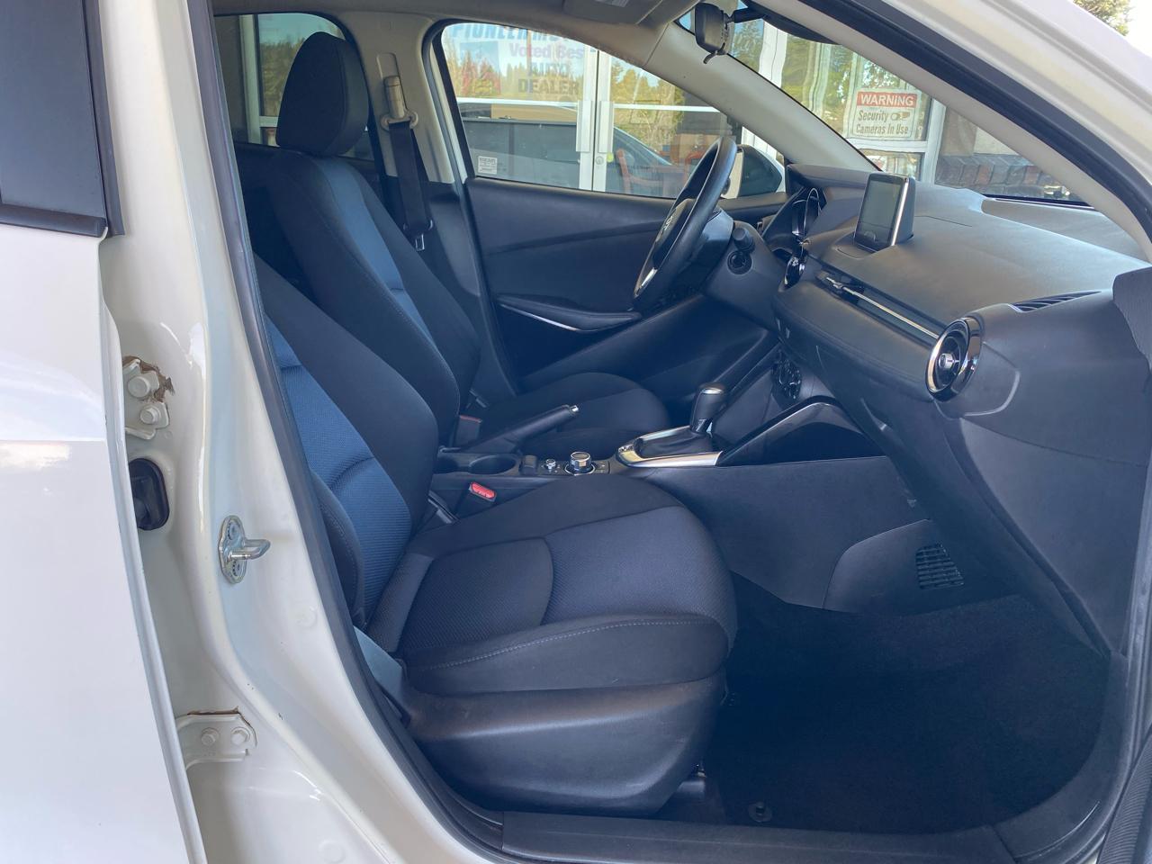 Toyota Yaris iA Auto (Natl) 2017