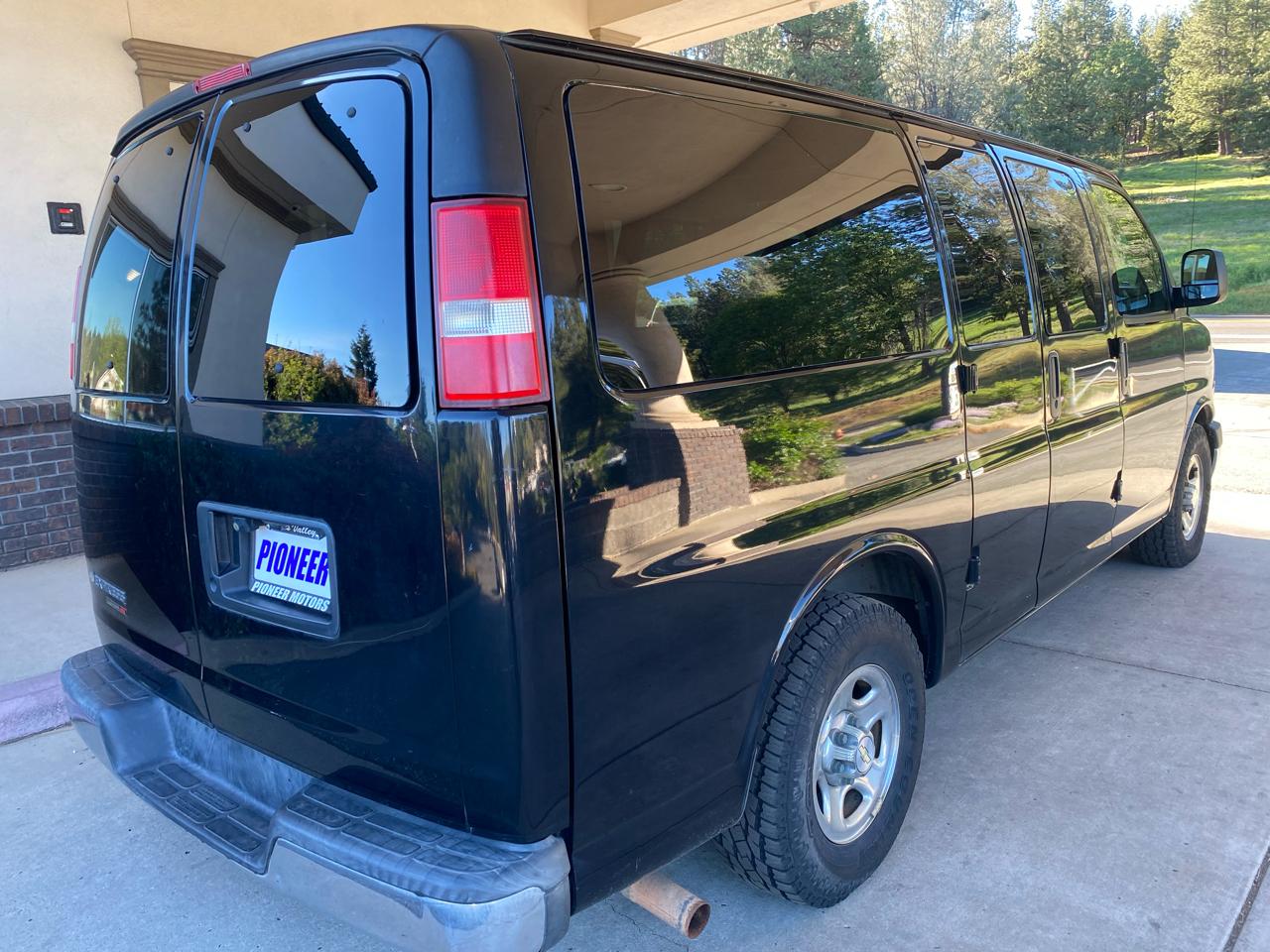 Chevrolet Express Cargo Van 1500 135" WB YF7 Upfitter 2008