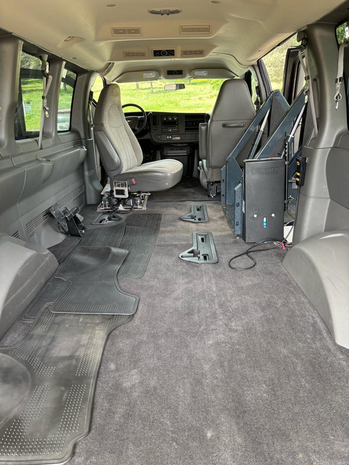 Chevrolet Express Cargo Van 1500 135" WB YF7 Upfitter 2008