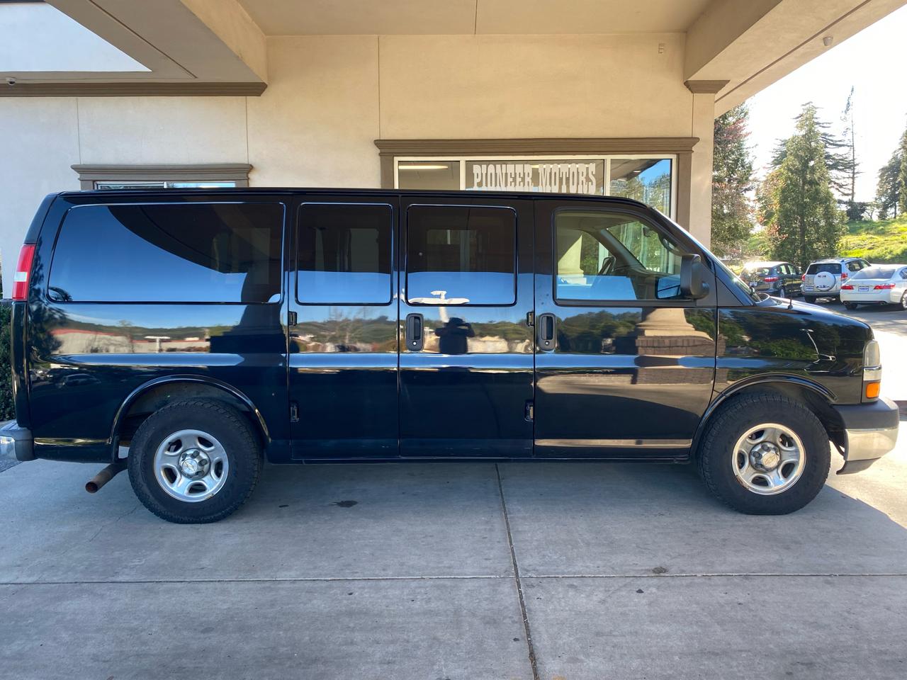 Chevrolet Express Cargo Van 1500 135" WB YF7 Upfitter 2008