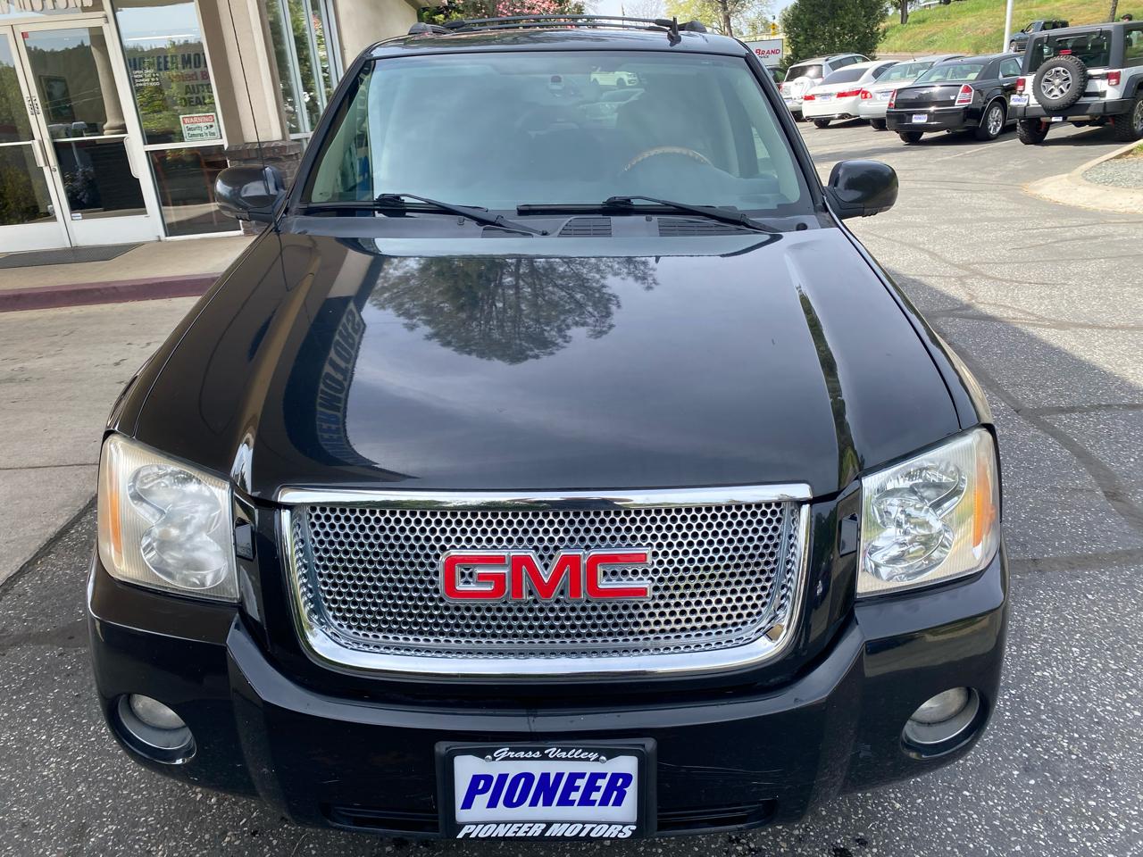GMC Envoy 4WD 4dr Denali 2008