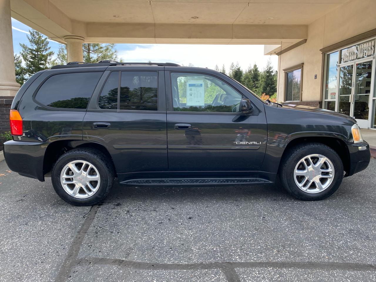 GMC Envoy 4WD 4dr Denali 2008