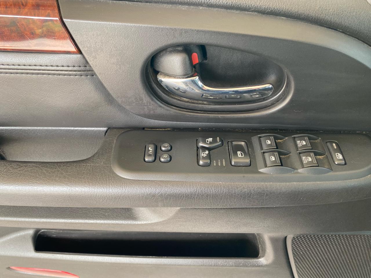 GMC Envoy 4WD 4dr Denali 2008