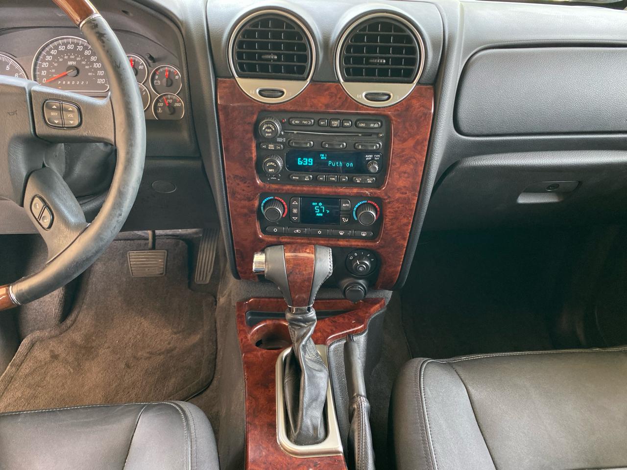 GMC Envoy 4WD 4dr Denali 2008