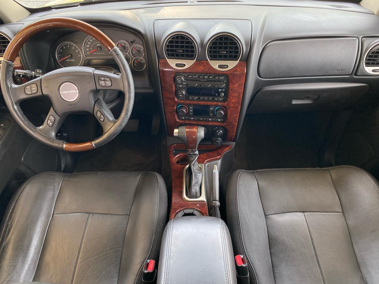 GMC Envoy 4WD 4dr Denali 2008