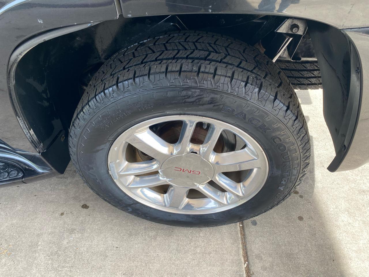 GMC Envoy 4WD 4dr Denali 2008