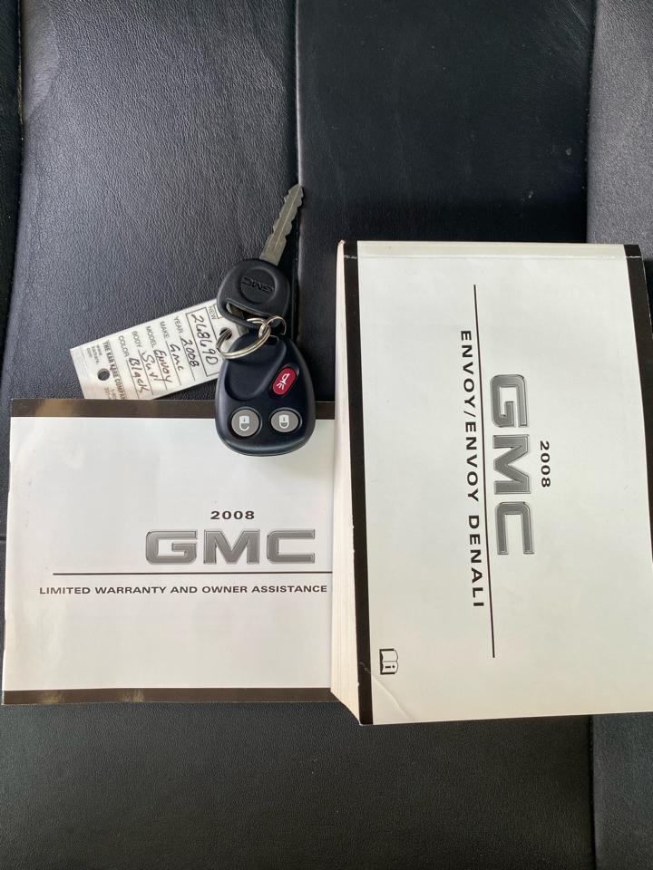 GMC Envoy 4WD 4dr Denali 2008