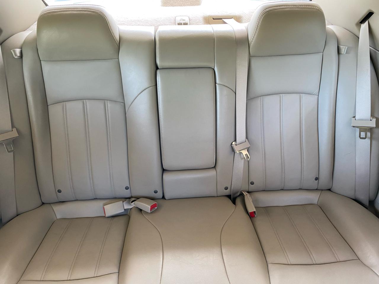 Chrysler 300 4dr Sdn 300C RWD 2007