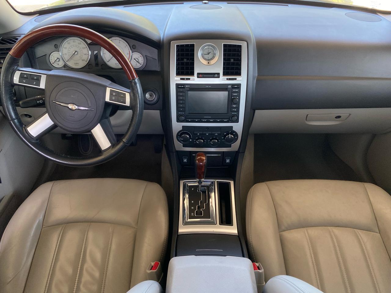 Chrysler 300 4dr Sdn 300C RWD 2007