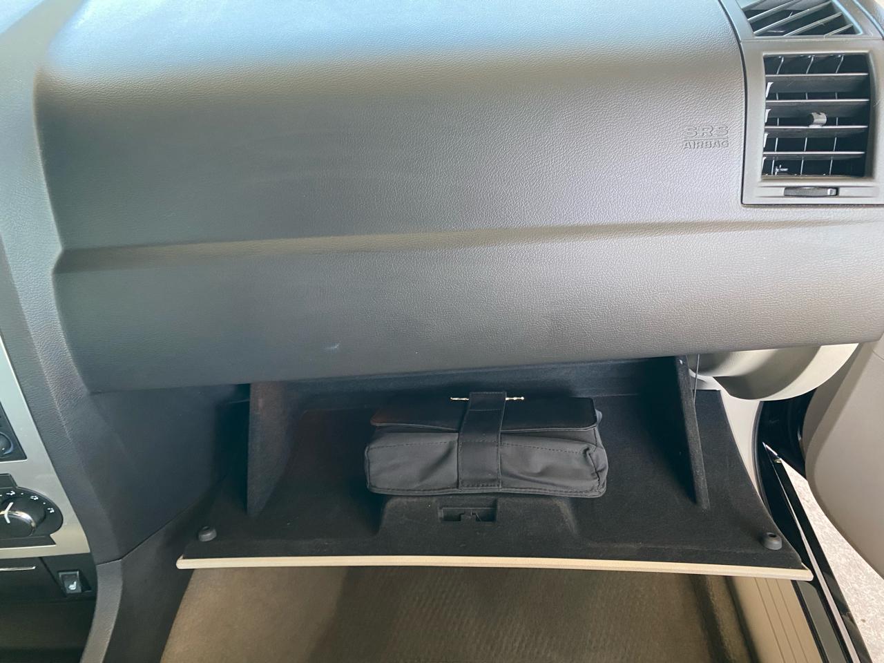 Chrysler 300 4dr Sdn 300C RWD 2007