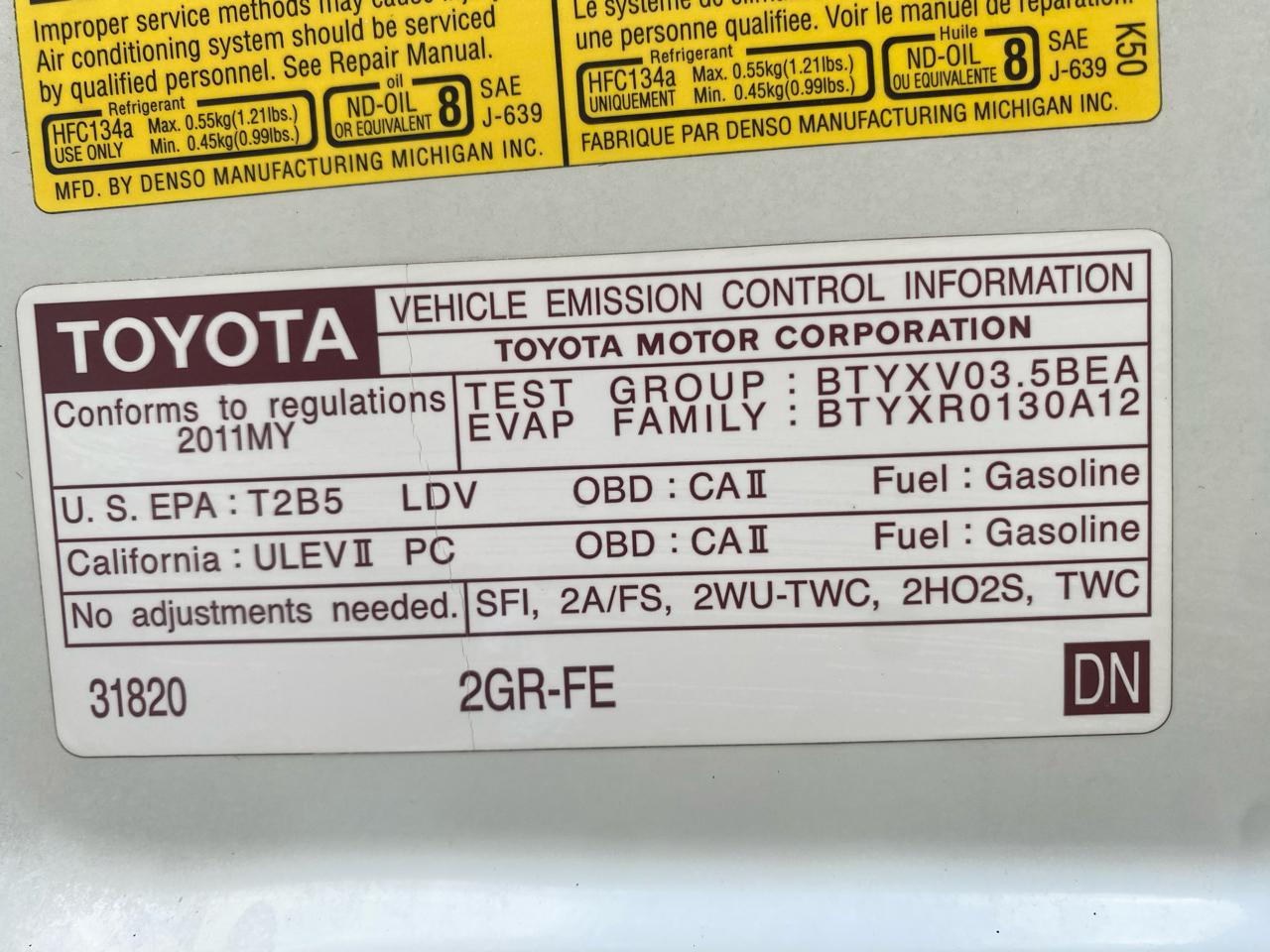 Toyota Avalon 4dr Sdn (Natl) 2011