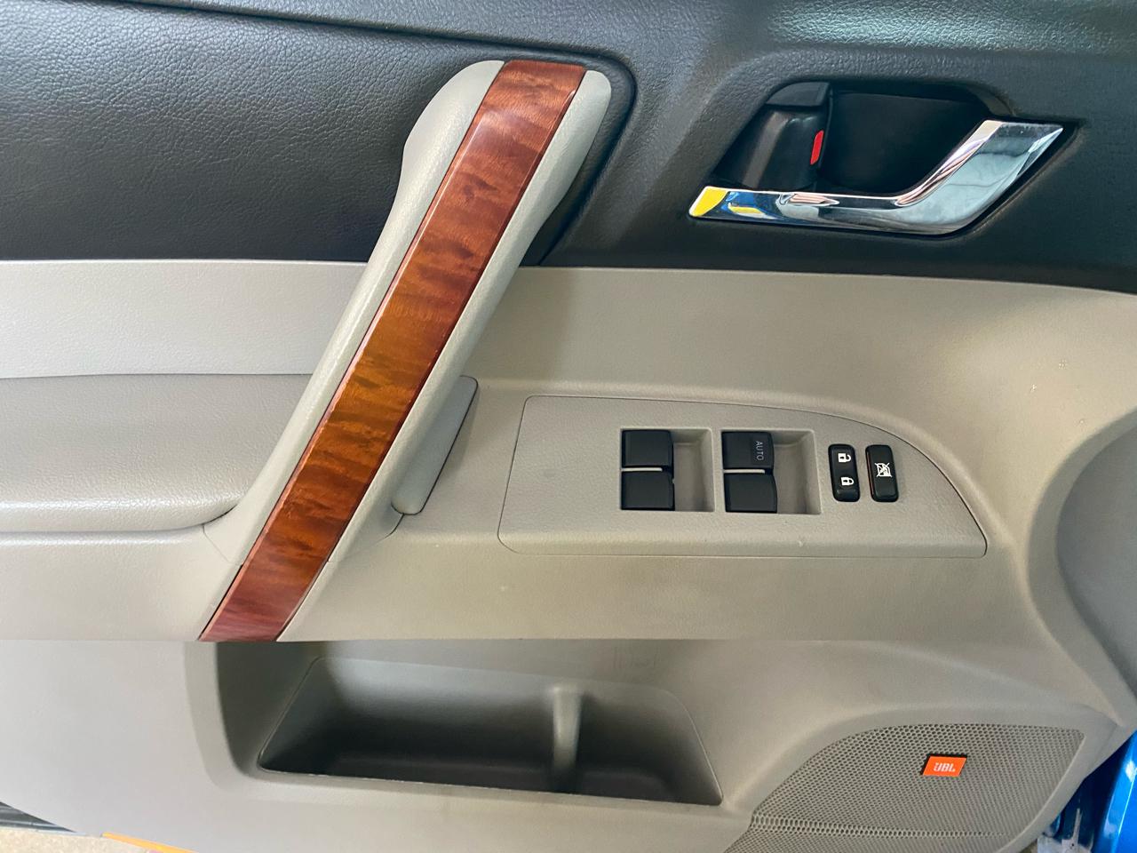 Toyota Highlander  2008