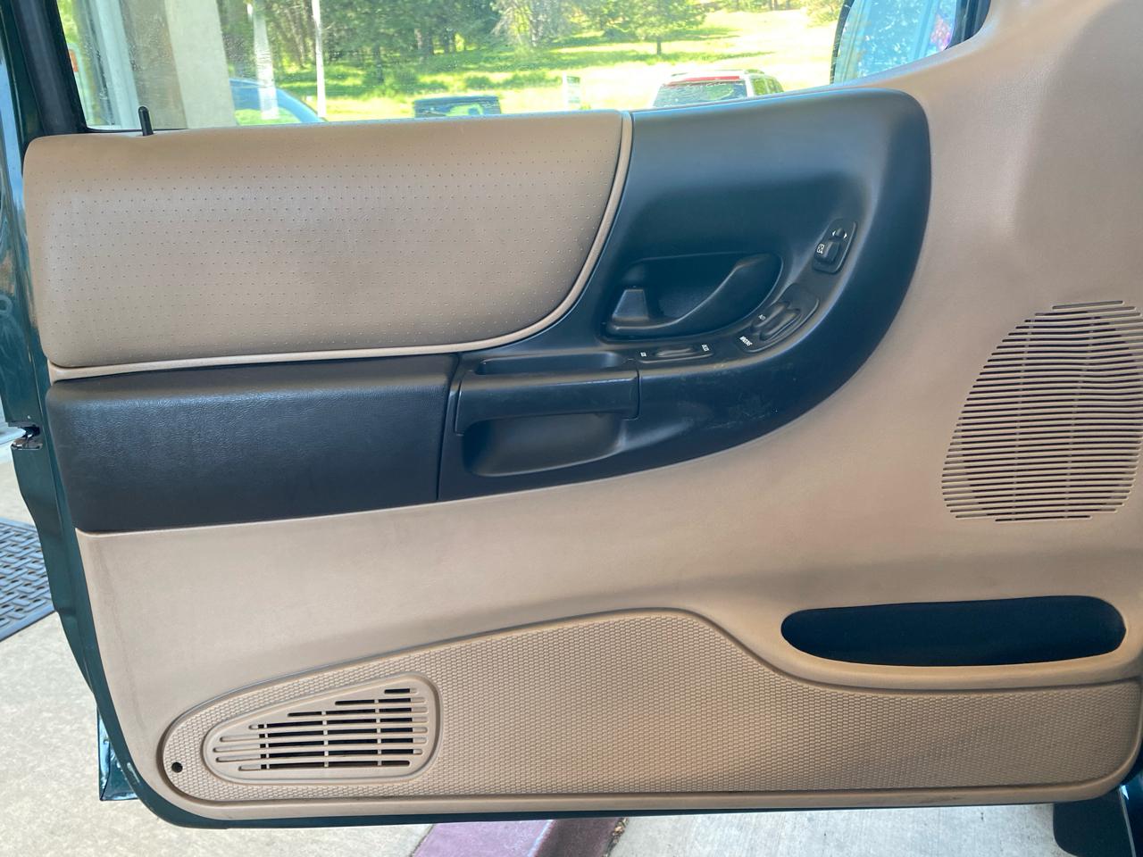 Ford Ranger 4dr Supercab 4.0L XLT Appearance 2002