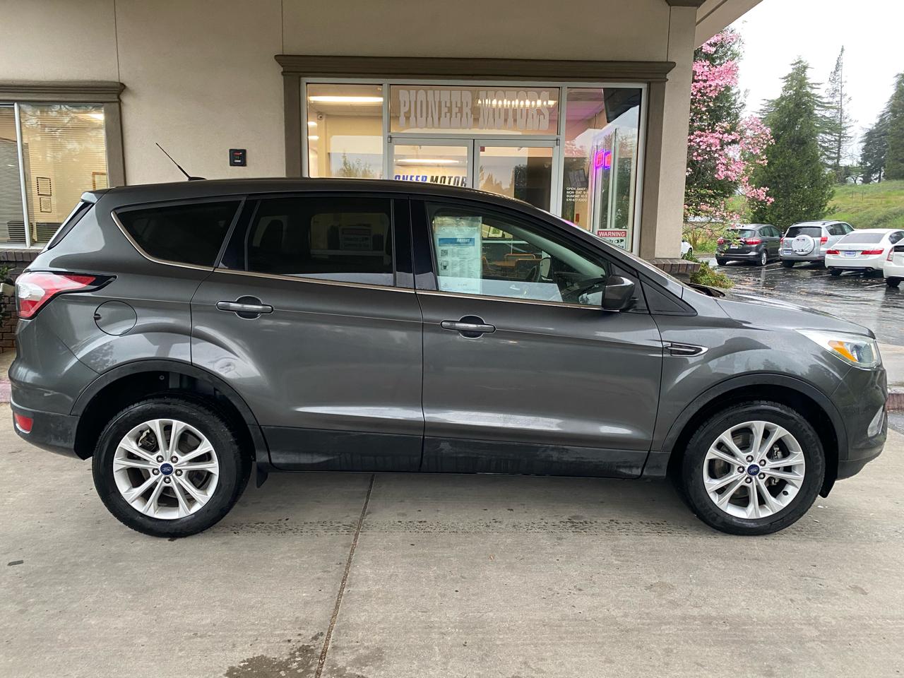 Ford Escape SE FWD 2017