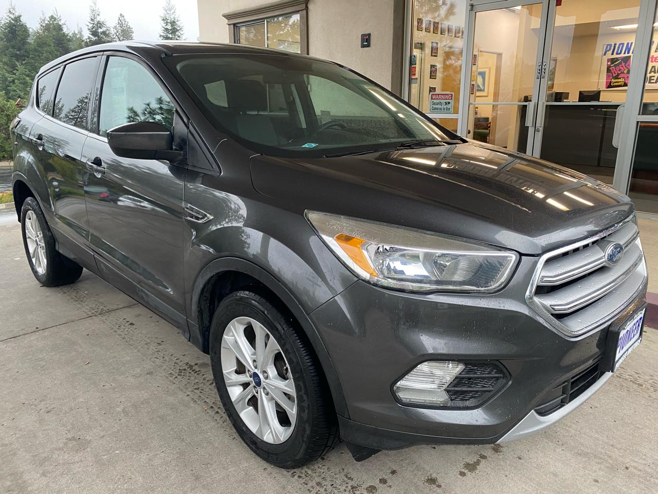 Ford Escape SE FWD 2017