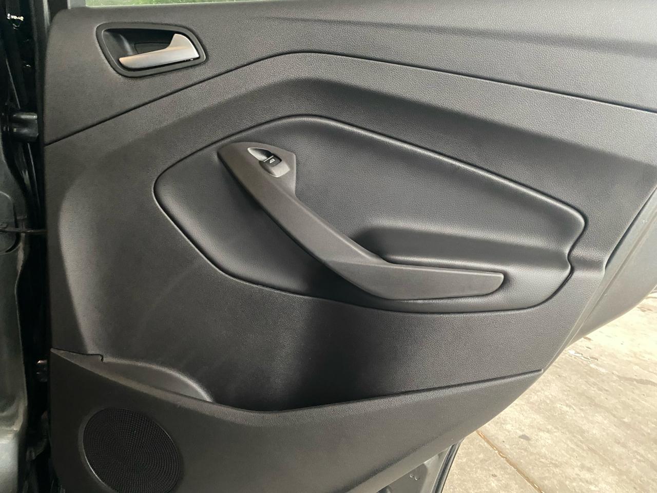 Ford Escape SE FWD 2017