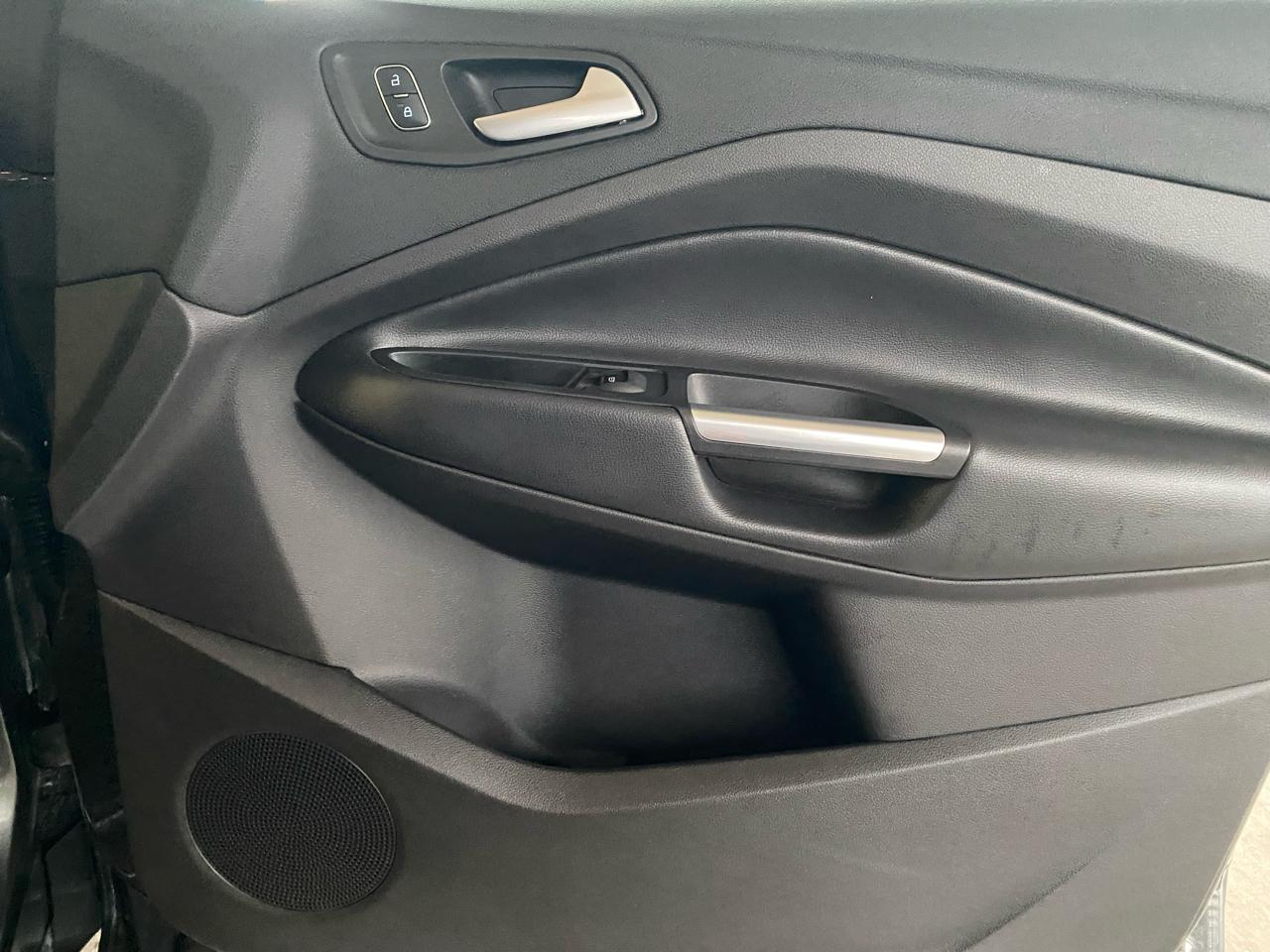 Ford Escape SE FWD 2017