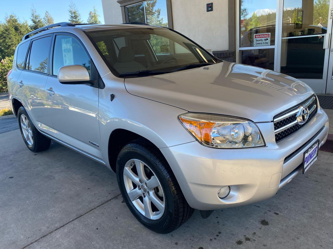 Toyota RAV4 Limited FWD 2007