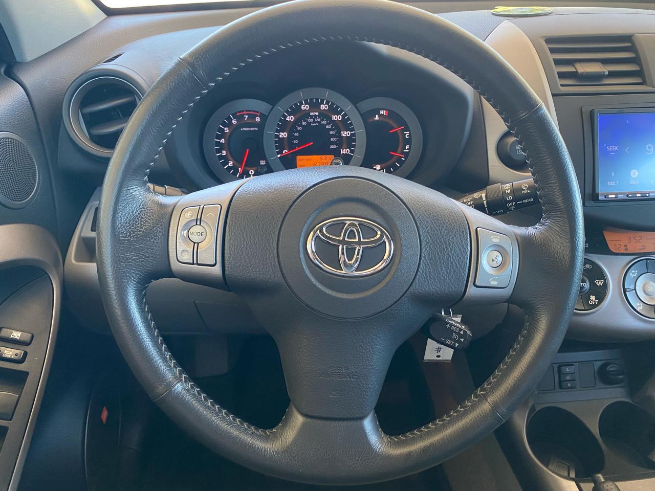 Toyota RAV4 Limited FWD 2007
