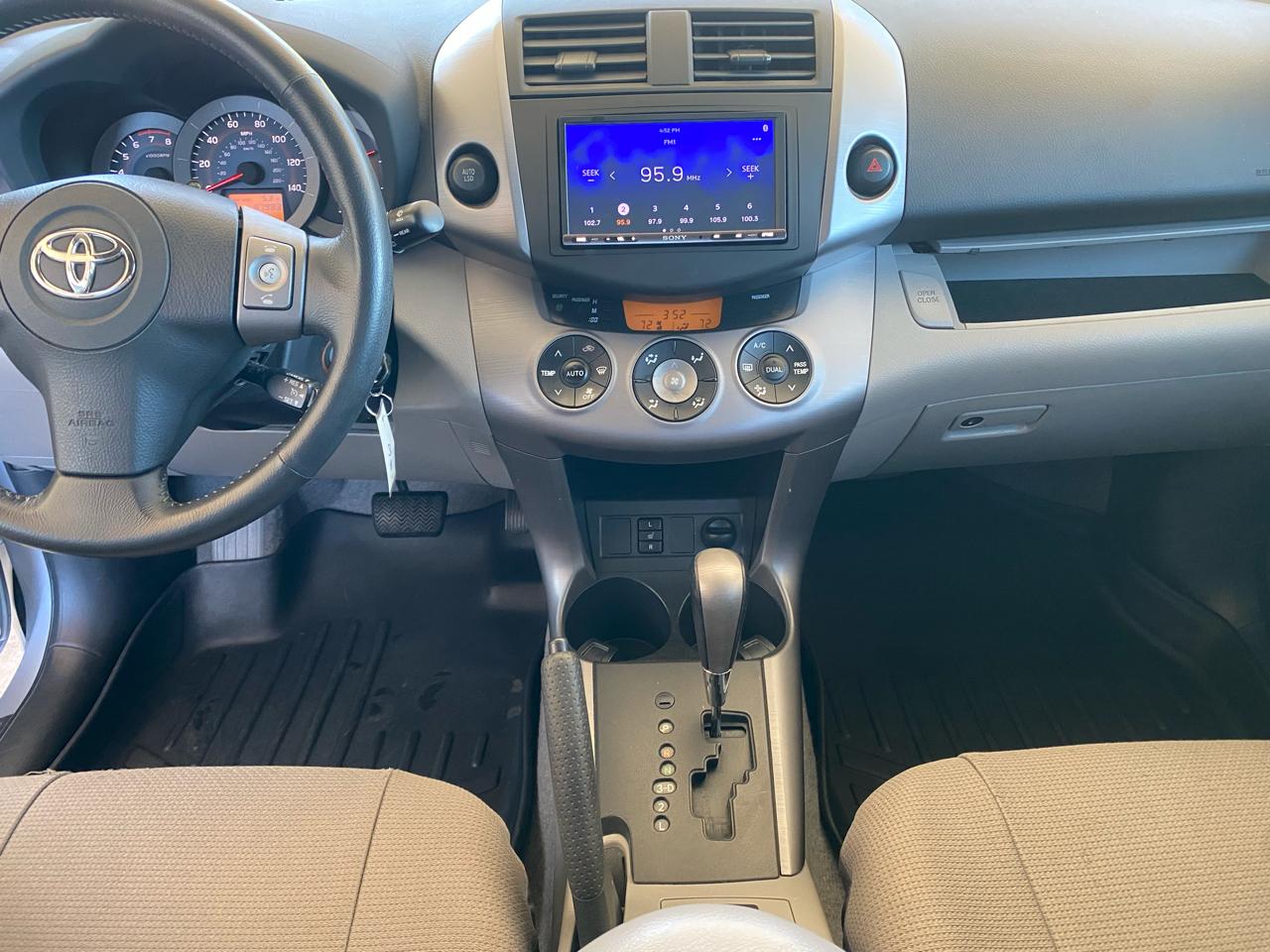 Toyota RAV4 Limited FWD 2007