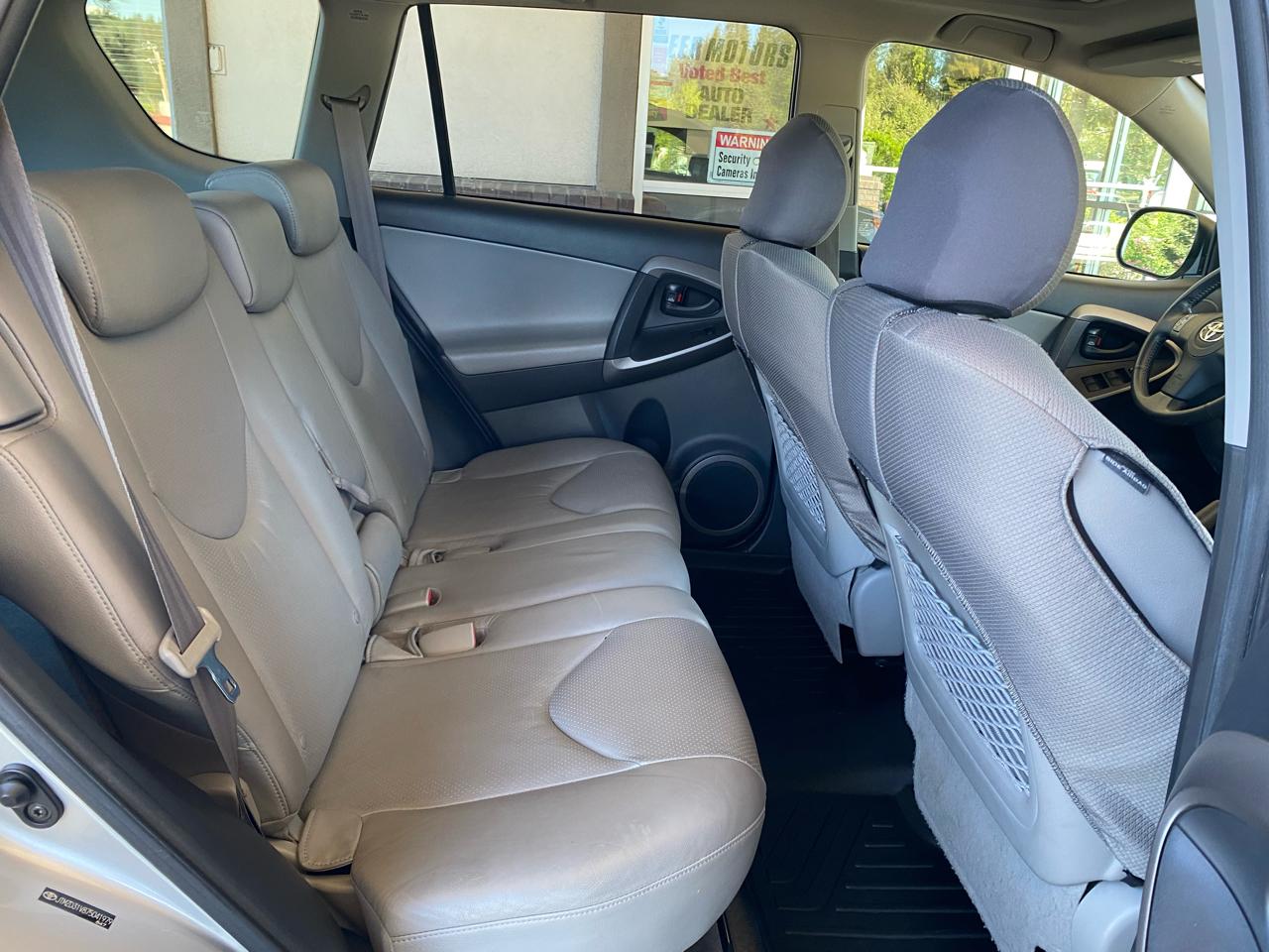 Toyota RAV4 Limited FWD 2007