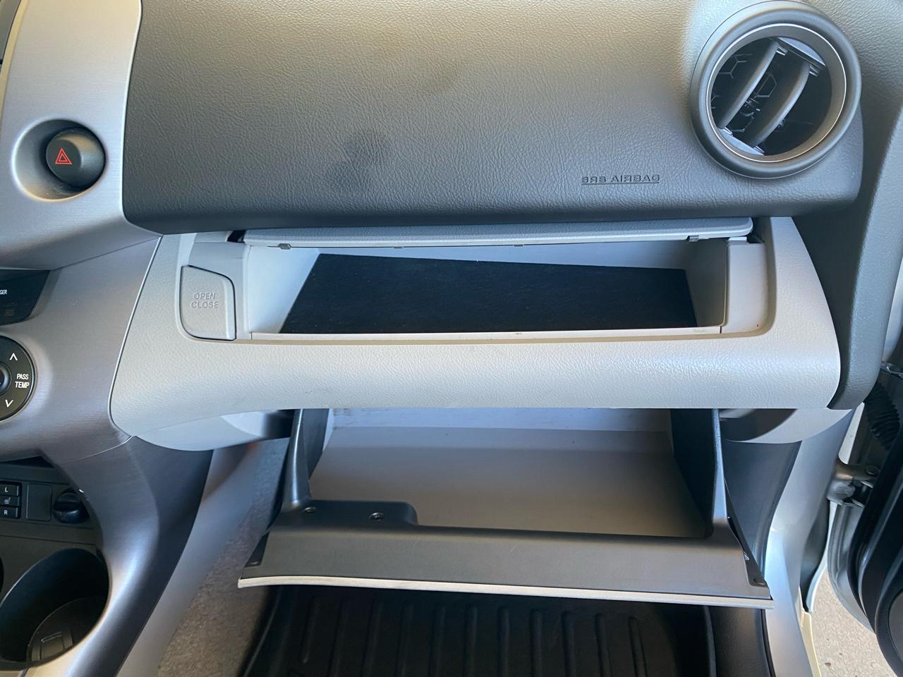 Toyota RAV4 Limited FWD 2007