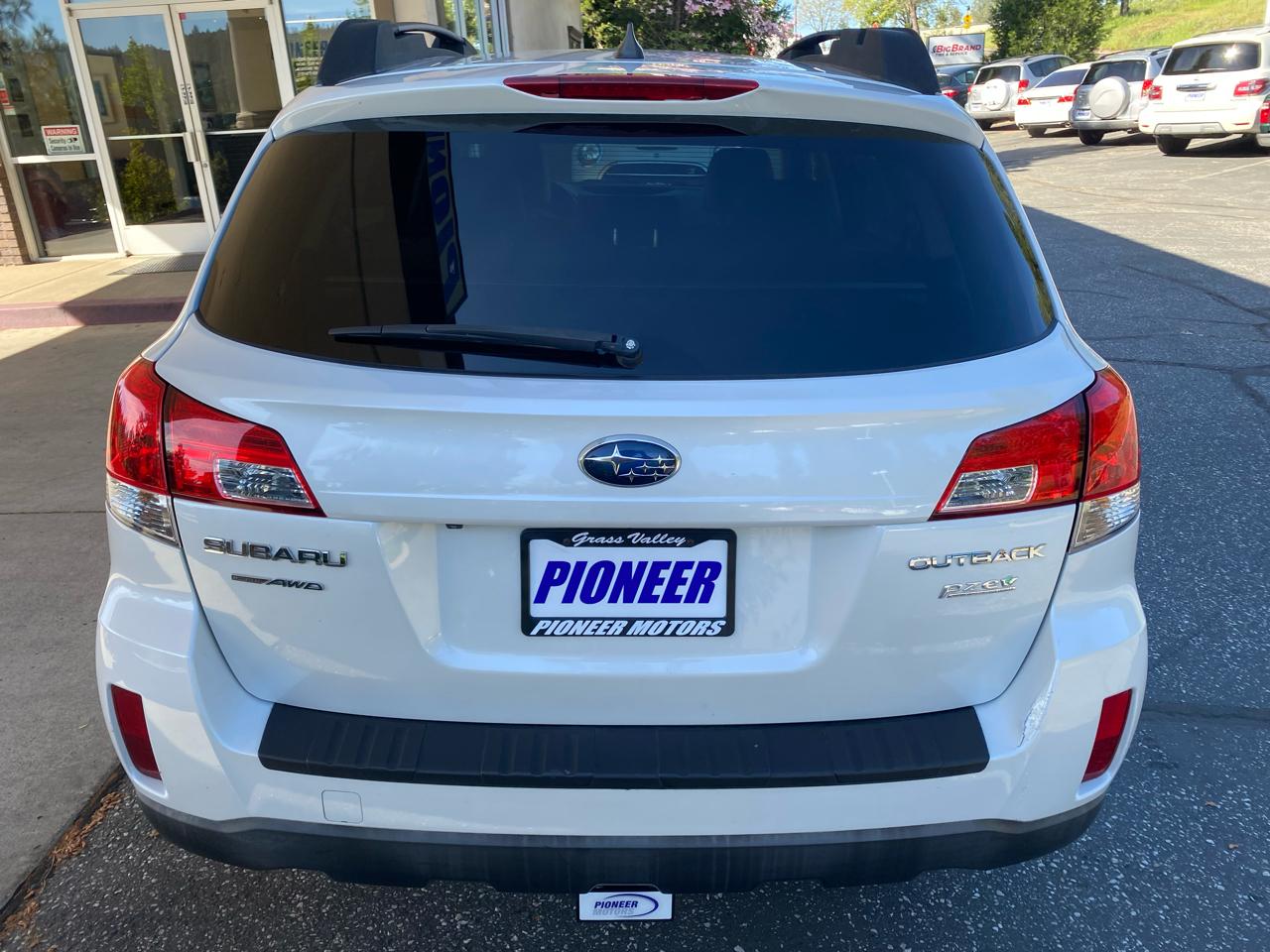 Subaru Outback 4dr Wgn H4 Auto 2.5i Limited 2013