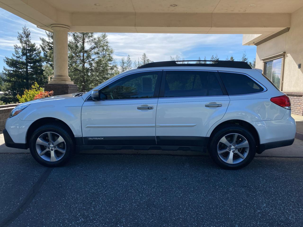 Subaru Outback 4dr Wgn H4 Auto 2.5i Limited 2013