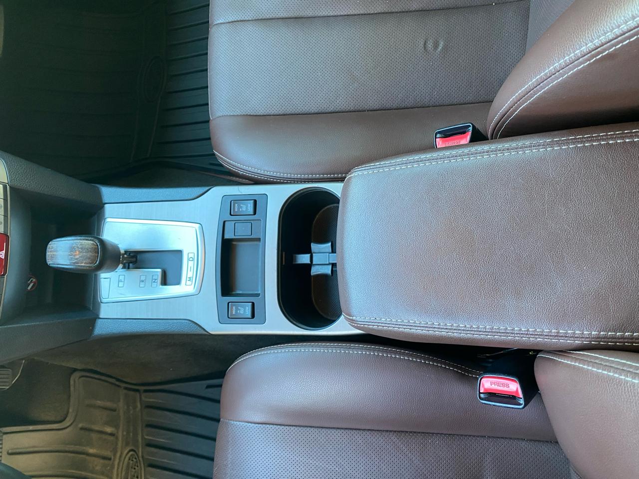 Subaru Outback 4dr Wgn H4 Auto 2.5i Limited 2013