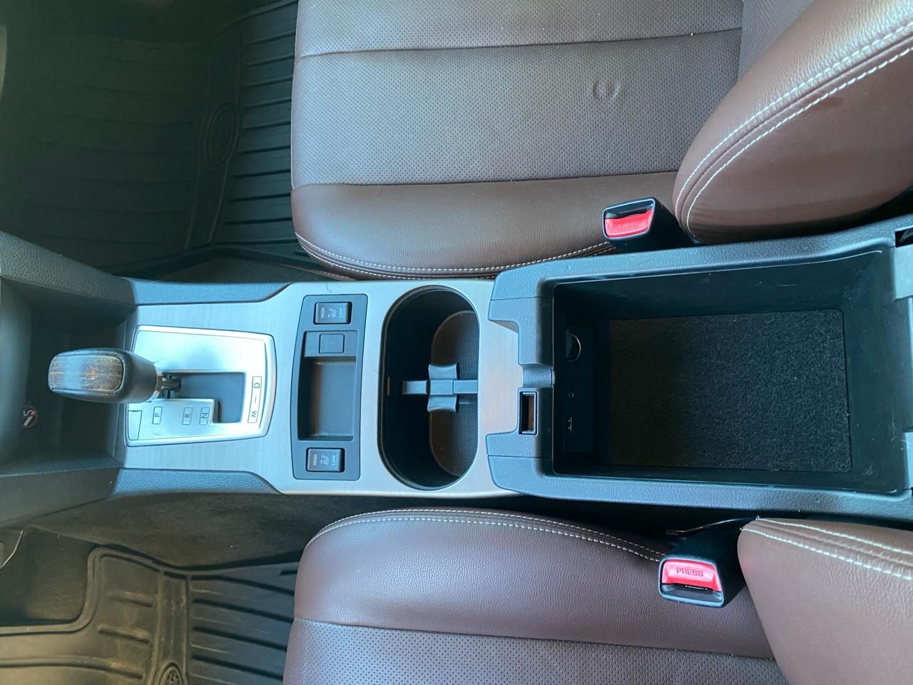 Subaru Outback 4dr Wgn H4 Auto 2.5i Limited 2013