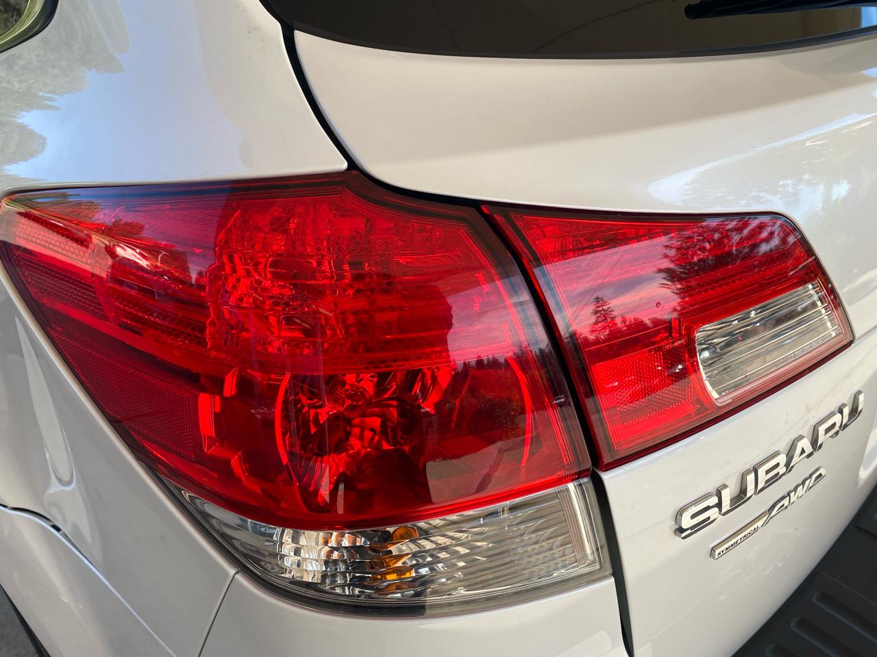 Subaru Outback 4dr Wgn H4 Auto 2.5i Limited 2013