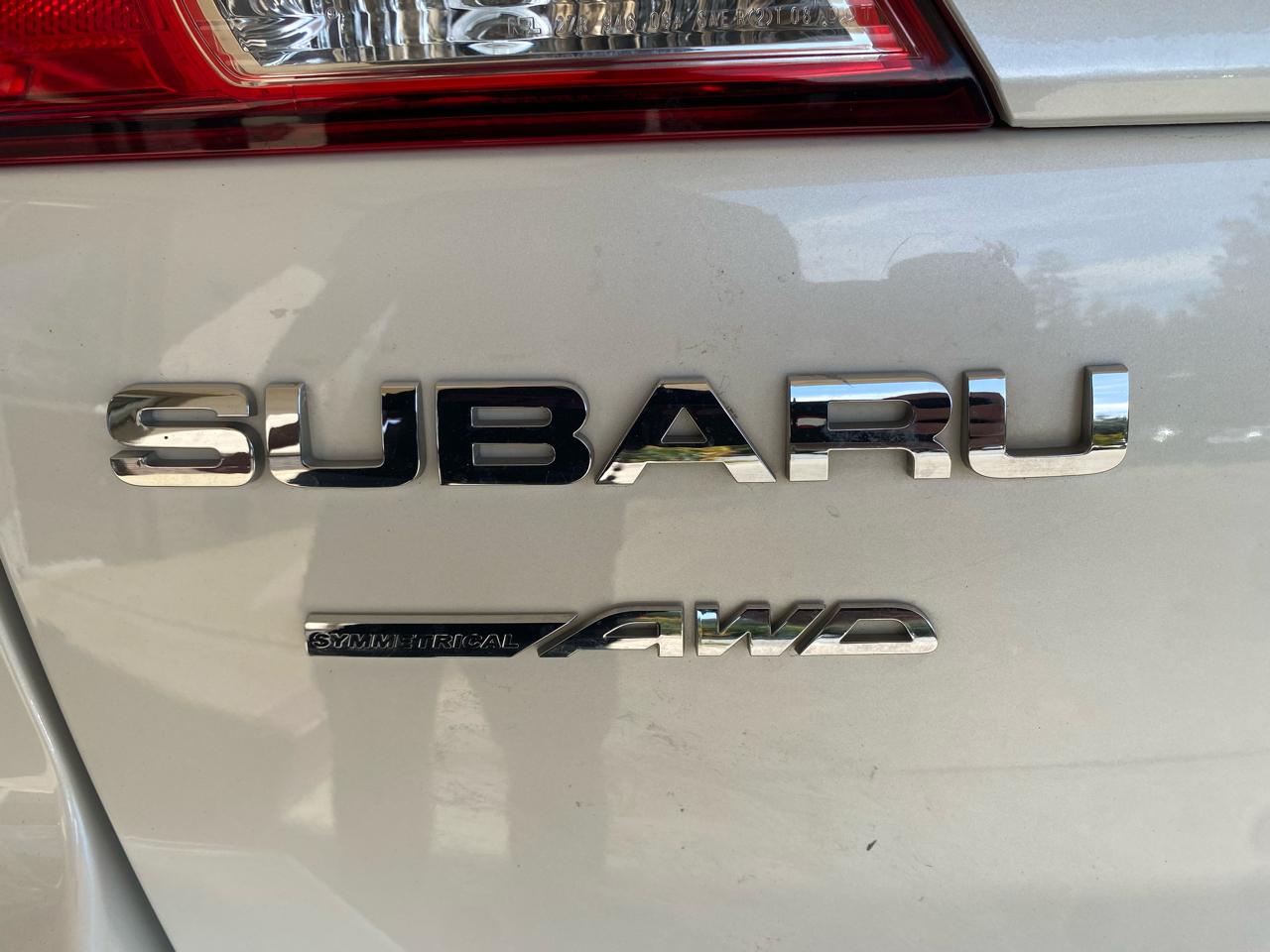 Subaru Outback 4dr Wgn H4 Auto 2.5i Limited 2013