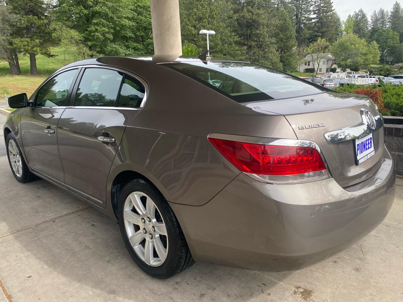 Buick LaCrosse 4dr Sdn CXL 3.0L FWD 2010