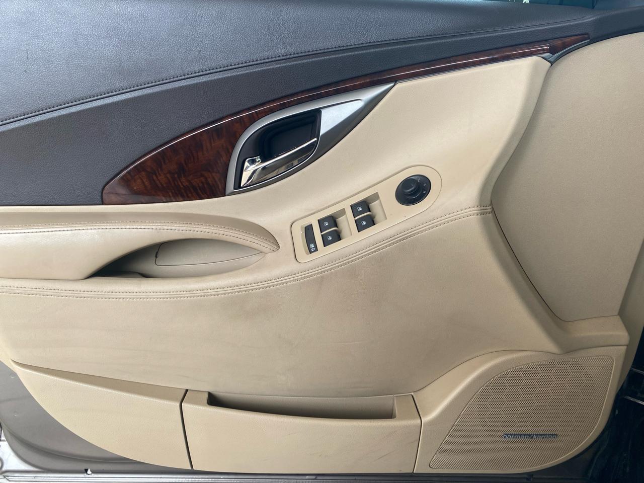 Buick LaCrosse 4dr Sdn CXL 3.0L FWD 2010