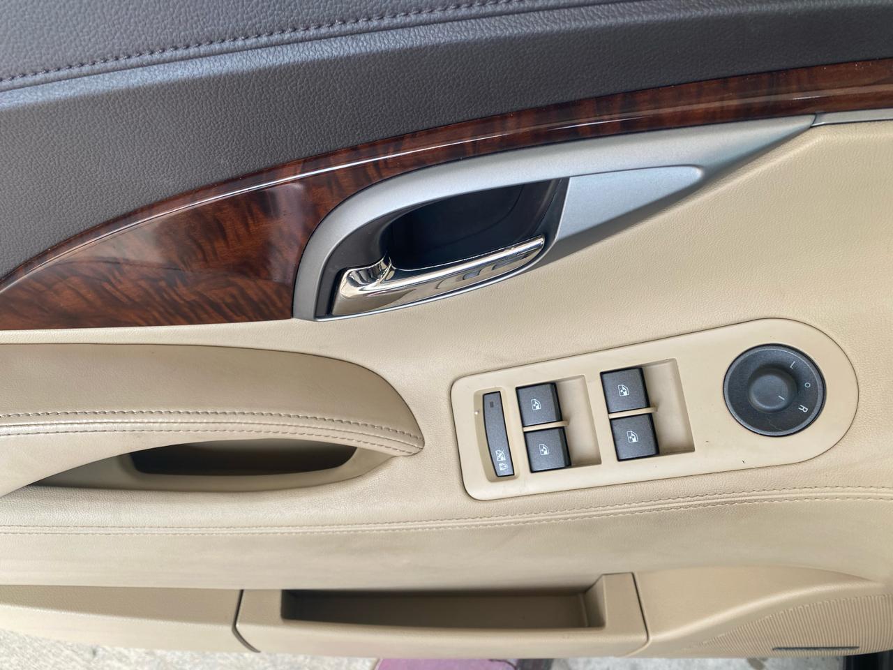 Buick LaCrosse 4dr Sdn CXL 3.0L FWD 2010