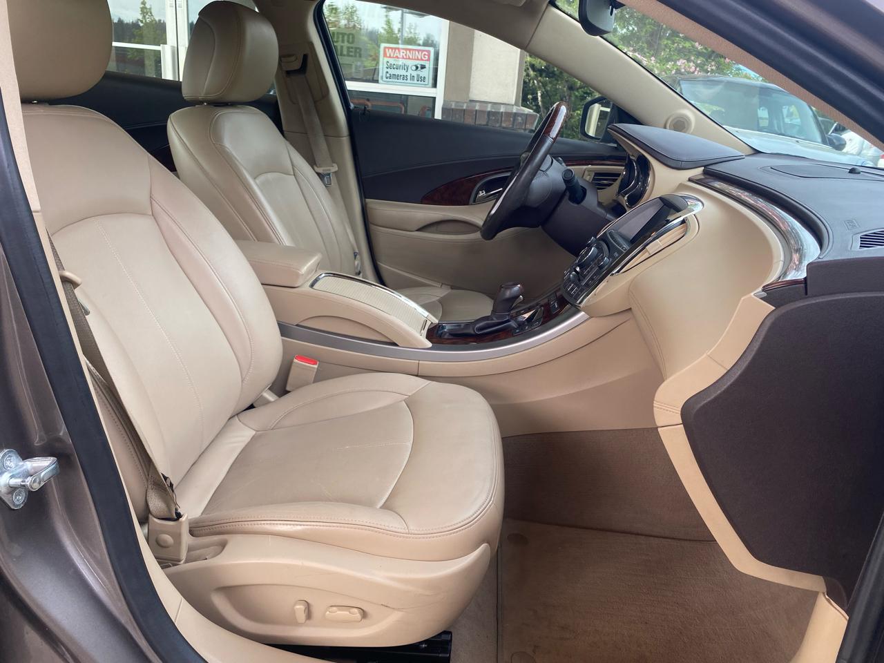 Buick LaCrosse 4dr Sdn CXL 3.0L FWD 2010