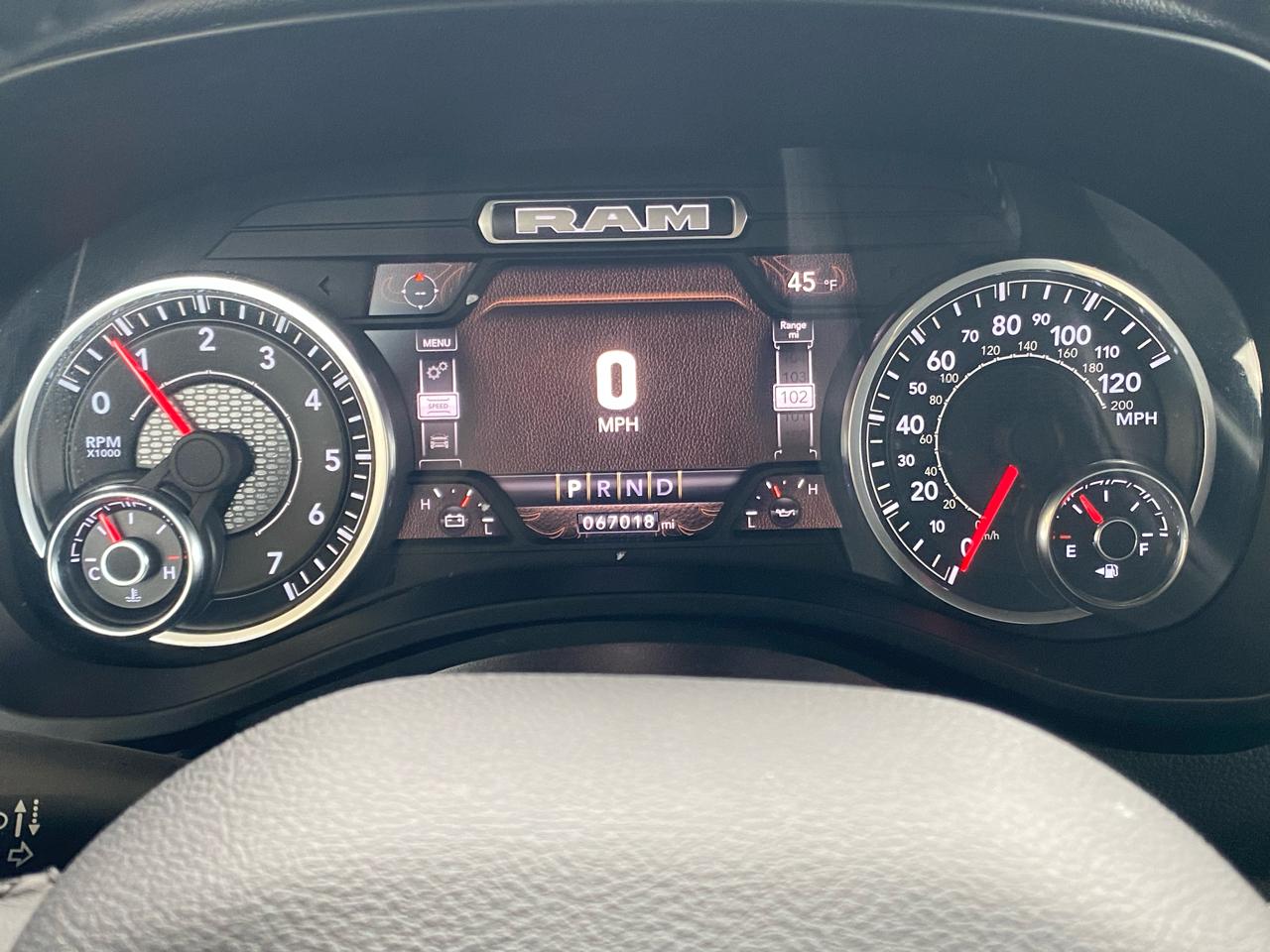 RAM 1500 Big Horn 4x4 Quad Cab 6'4" Box 2023