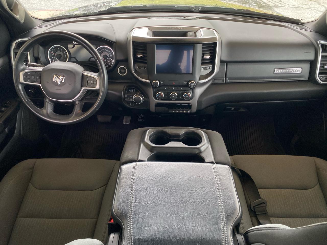 RAM 1500 Big Horn 4x4 Quad Cab 6'4" Box 2023