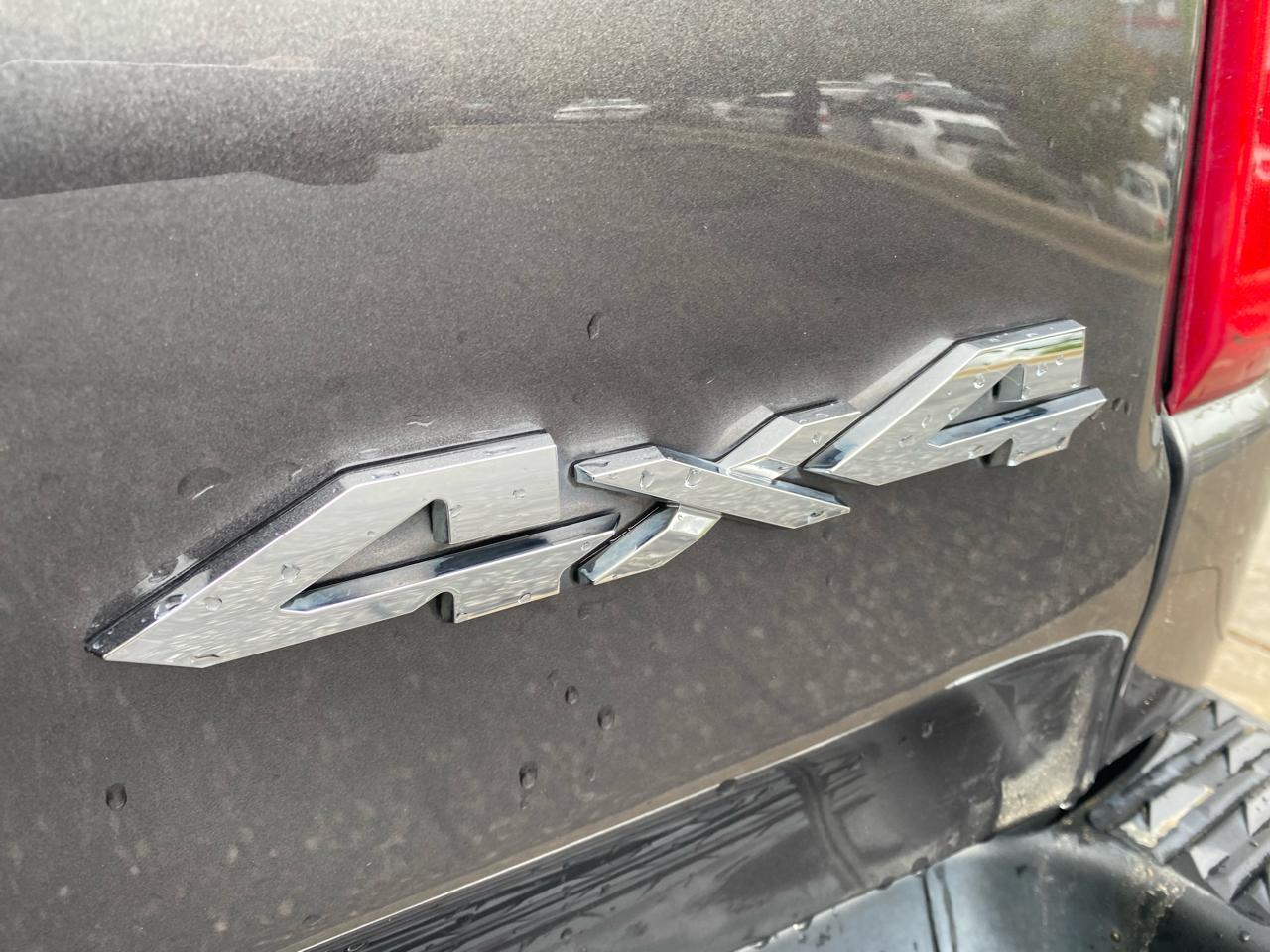 RAM 1500 Big Horn 4x4 Quad Cab 6'4" Box 2023