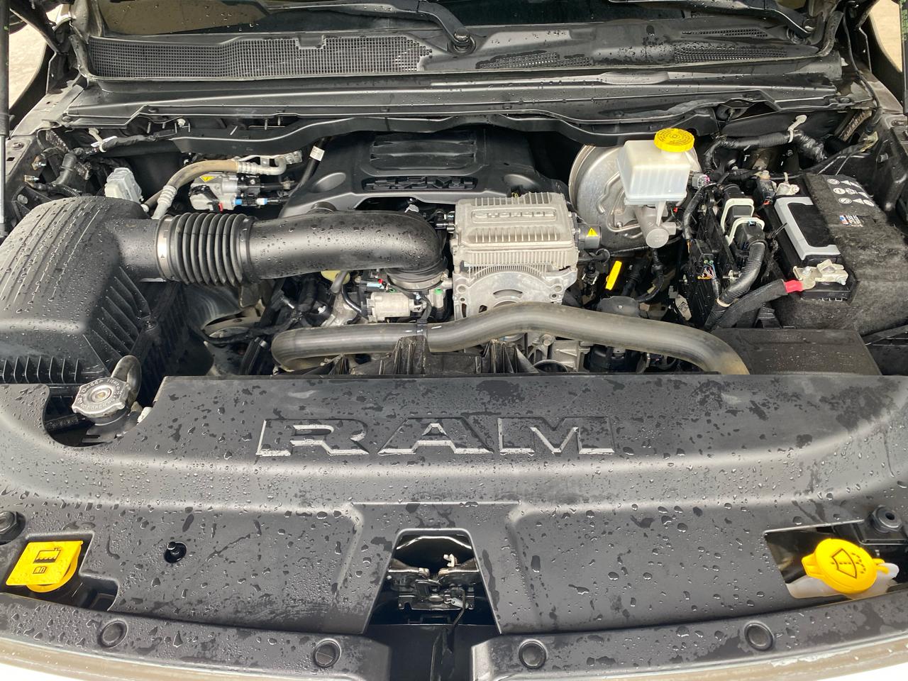 RAM 1500 Big Horn 4x4 Quad Cab 6'4" Box 2023