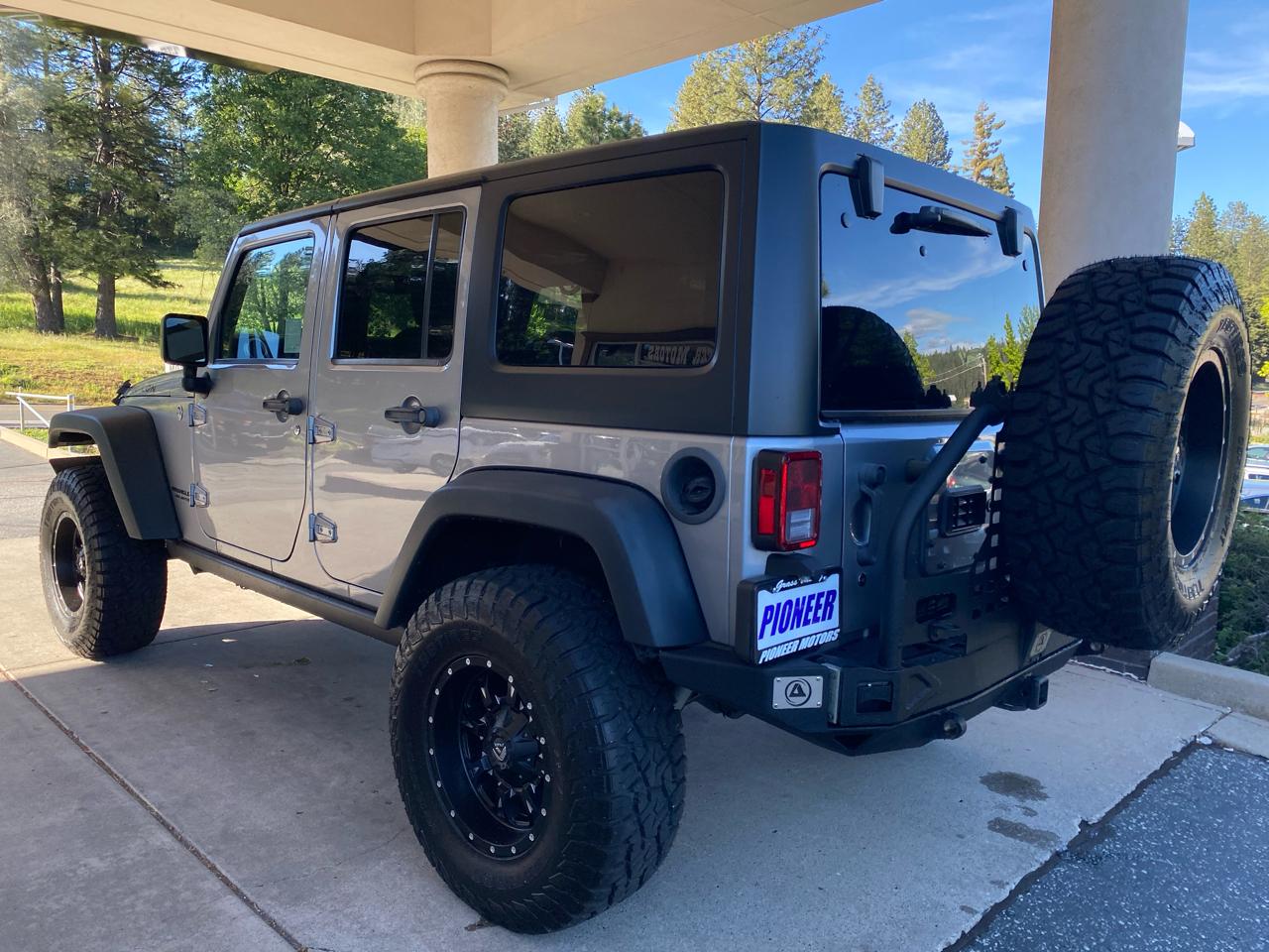 Jeep Wrangler Unlimited 4WD 4dr Rubicon 2015